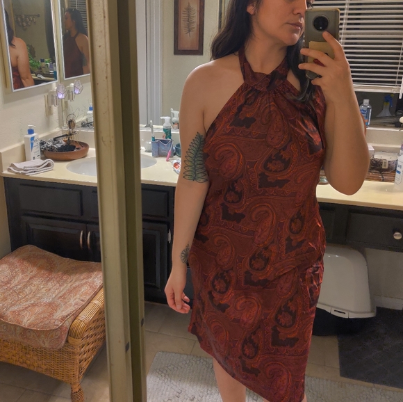 SOLD.......Stunning Silk Halter Dress - Picture 14 of 15